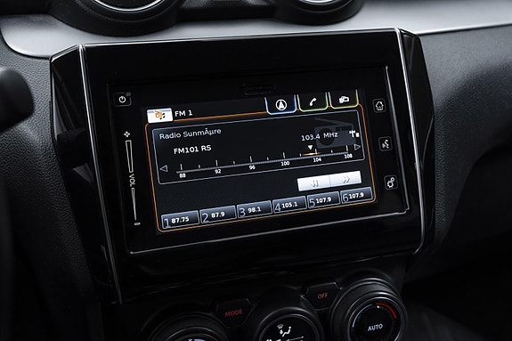 Suzuki Swift 13 of 26