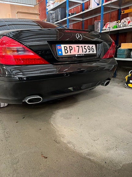 Mercedes-Benz SL500 4 of 13