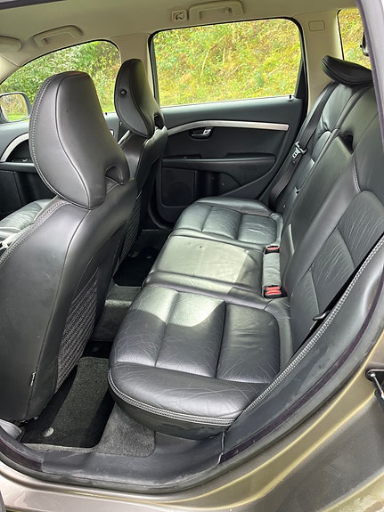Volvo XC70 6 of 20