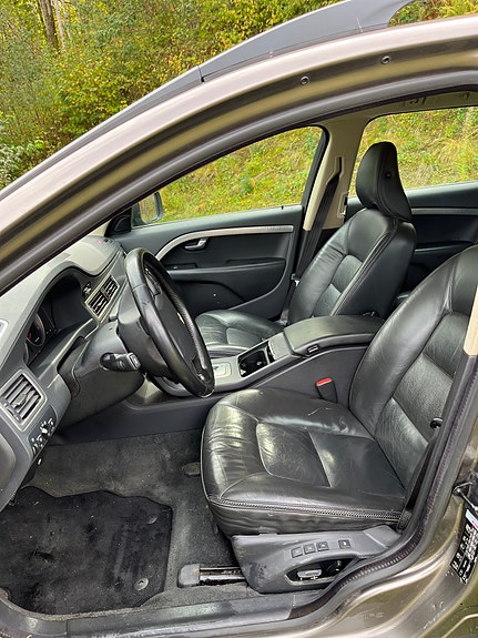 Volvo XC70 10 of 20