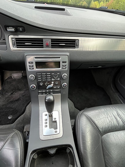 Volvo XC70 17 of 20