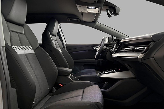 Audi Q4 e-tron 15 of 20