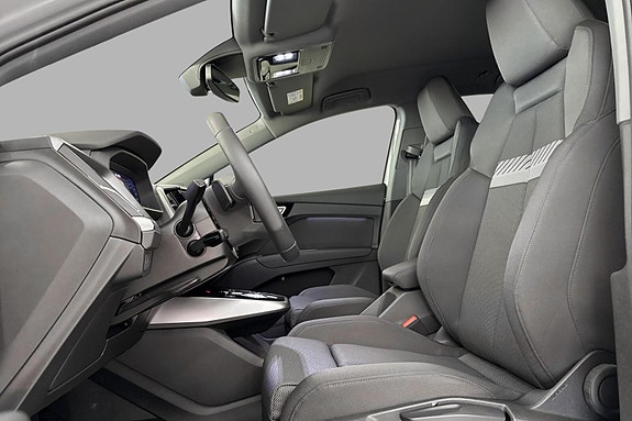 Audi Q4 e-tron 10 of 20
