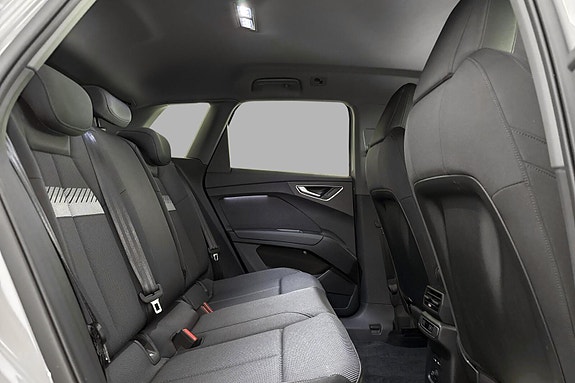 Audi Q4 e-tron 16 of 20
