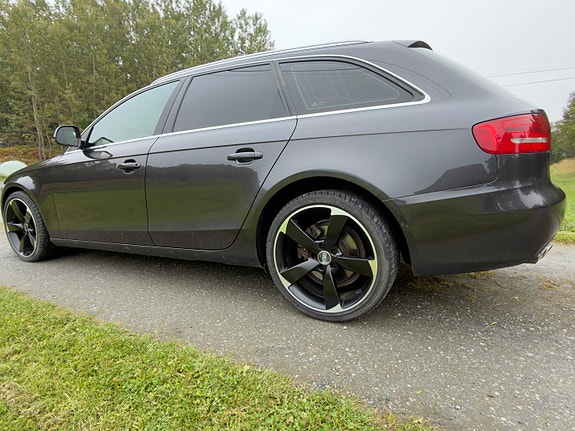Audi A4 4 of 26