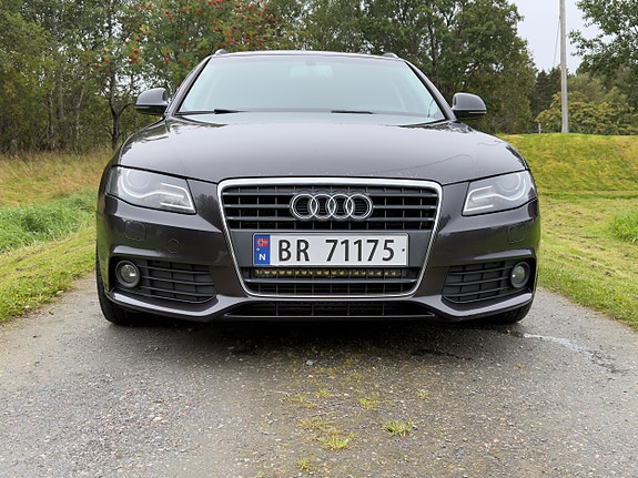 Audi A4 5 of 26