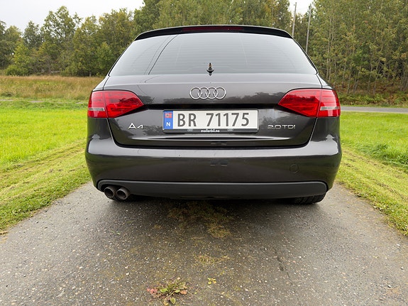 Audi A4 2 of 26