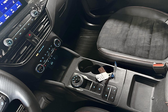 Ford Kuga 14 of 20
