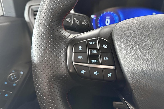 Ford Kuga 16 of 20