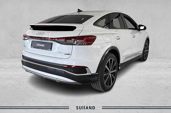 Audi Q4 e-tron 5 of 30