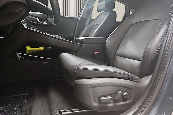 Hyundai Kona 14 of 30