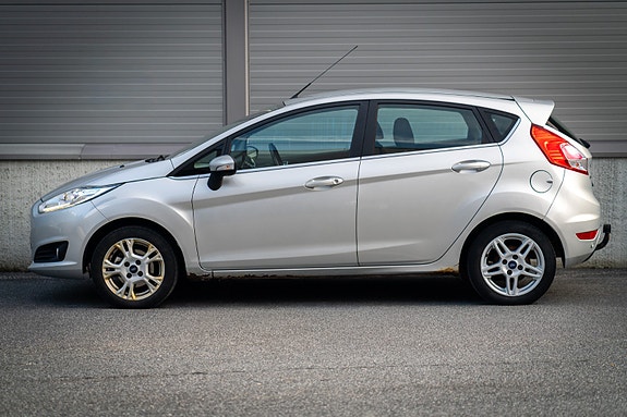 Ford Fiesta 6 of 21