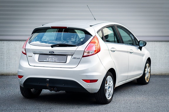 Ford Fiesta 3 of 21