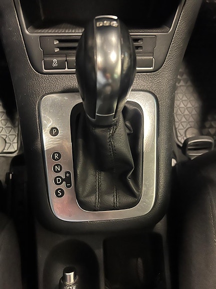 Volkswagen Golf Plus 16 of 25