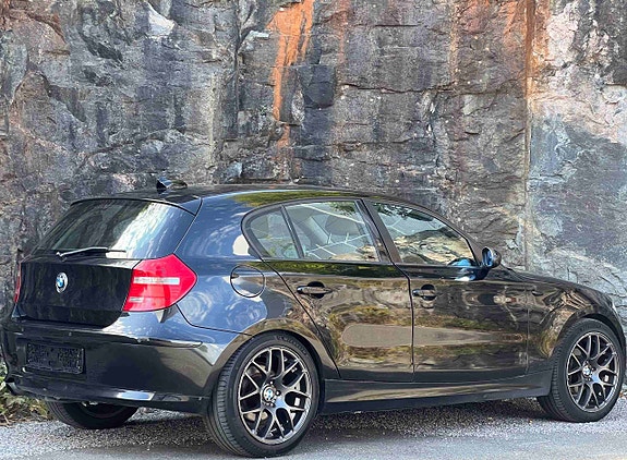 BMW 118i 6 of 16