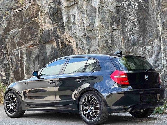 BMW 118i 5 of 16