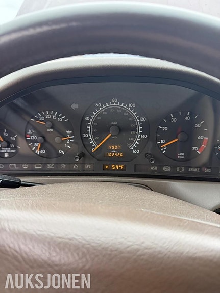 Mercedes-Benz sl 16 of 30