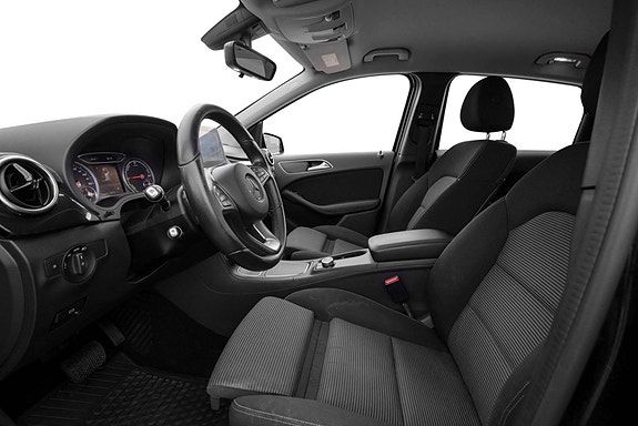 Mercedes-Benz B250 e 12 of 25