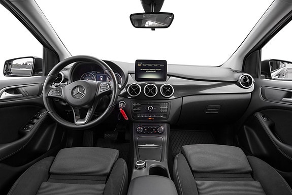 Mercedes-Benz B250 e 14 of 25