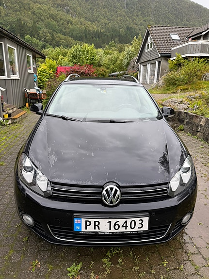 Volkswagen Golf VI 2 of 12