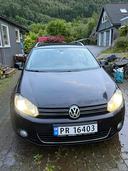 Volkswagen Golf VI 6 of 12