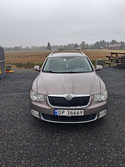 Skoda Superb 5 of 5