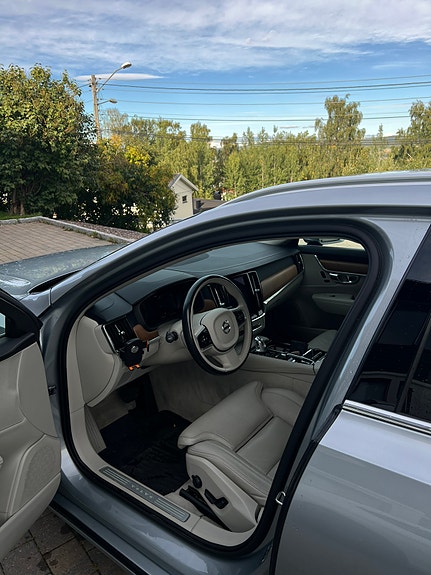 Volvo V90 7 of 12