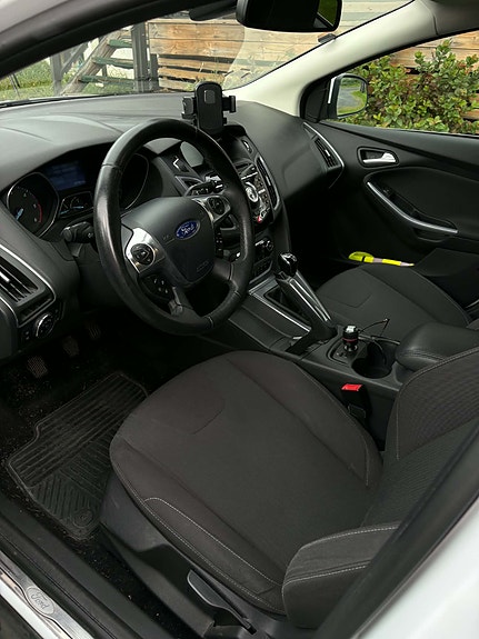 Ford Focus 5 of 13
