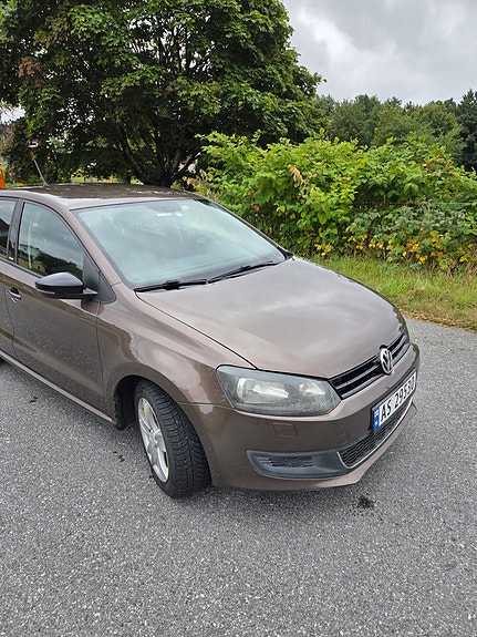 Volkswagen Polo 2 of 14