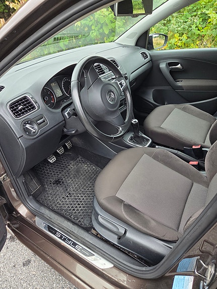 Volkswagen Polo 12 of 14