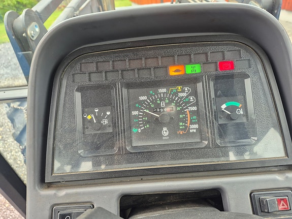 New Holland 7635 11 of 15