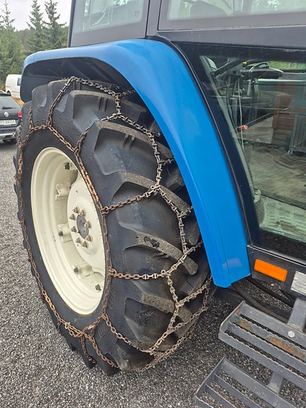 New Holland 7635 4 of 15