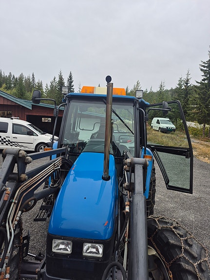 New Holland 7635 9 of 15