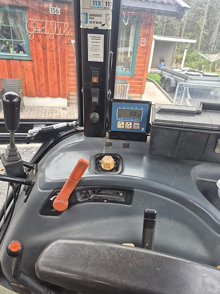 New Holland 7635 12 of 15