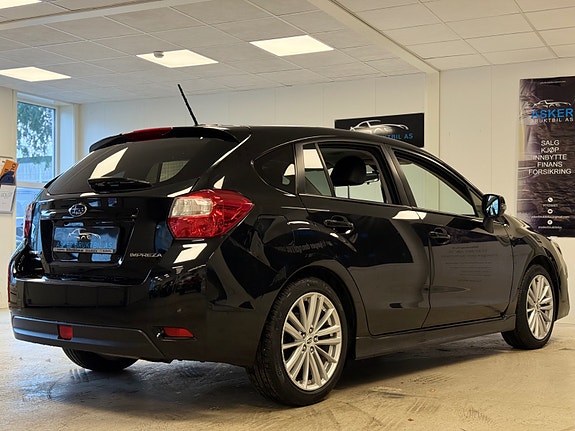 Subaru Impreza 14 of 30