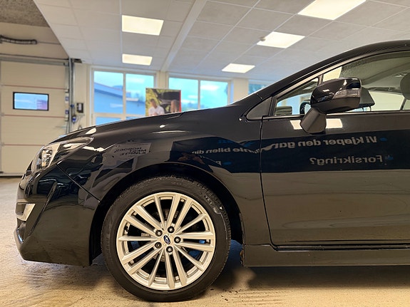 Subaru Impreza 8 of 30