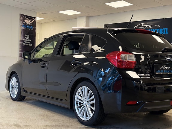 Subaru Impreza 11 of 30