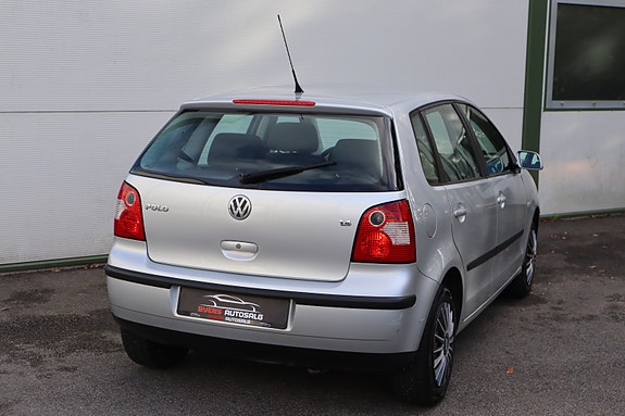 Volkswagen Polo 11 of 22
