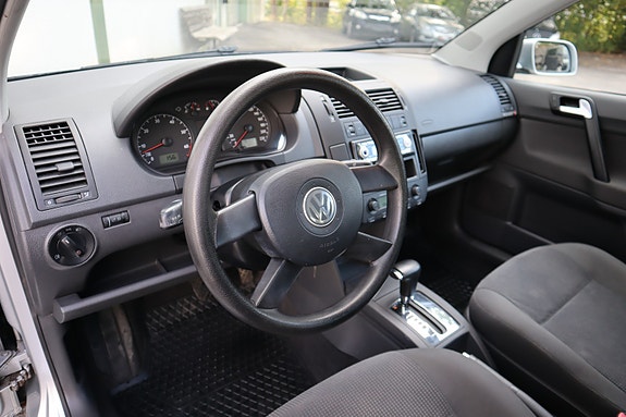 Volkswagen Polo 17 of 22