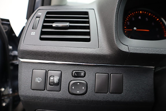 Toyota Avensis 26 of 30