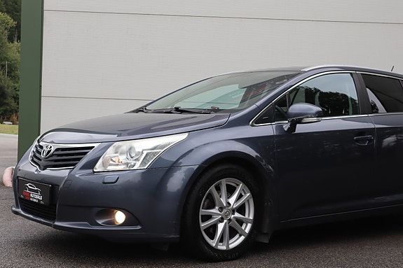 Toyota Avensis 5 of 30