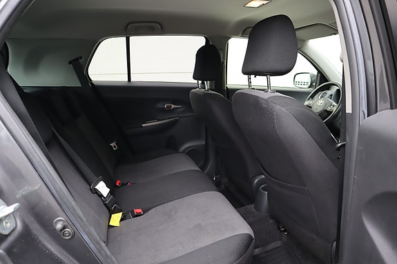 Toyota Urban Cruiser 21 of 30