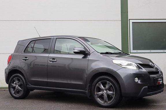 Toyota Urban Cruiser 8 of 30