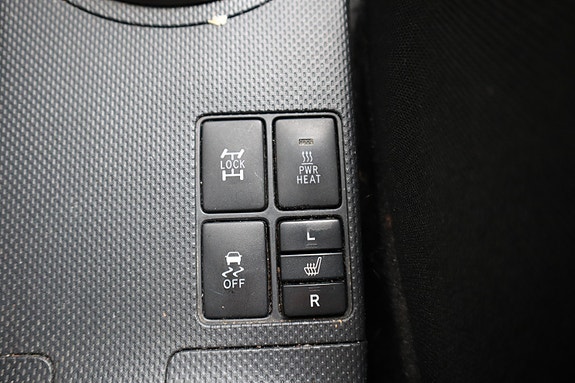 Toyota Urban Cruiser 28 of 30