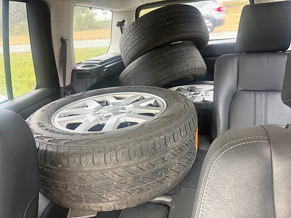 Land Rover Discovery 4 7 of 8