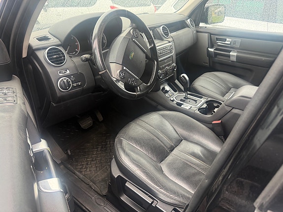 Land Rover Discovery 4 6 of 8