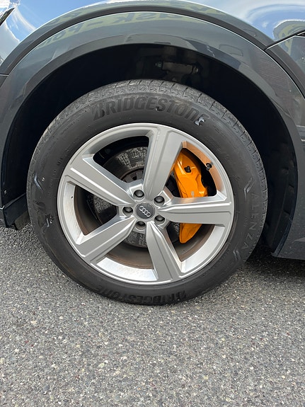Audi e-tron 15 of 18