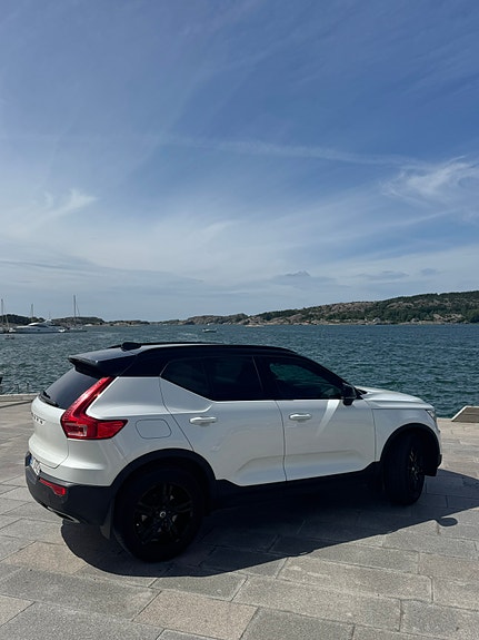 Volvo XC40 10 of 22