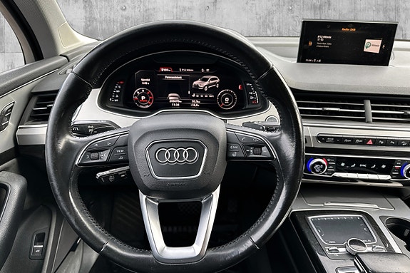 Audi Q7 14 of 24