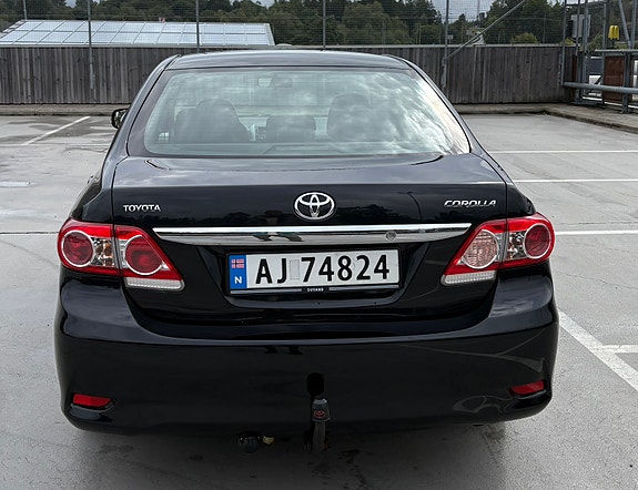 Toyota Corolla 6 of 15